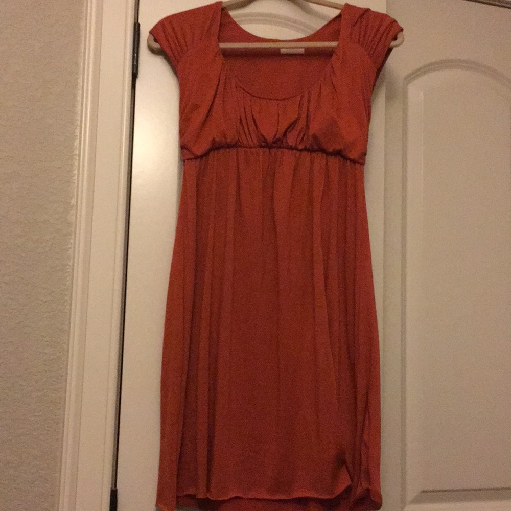 Short sleeve orange dress